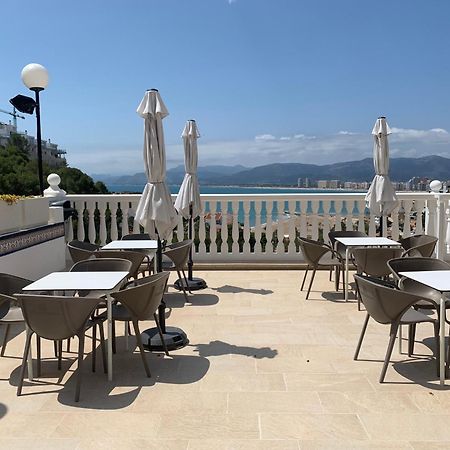 Royal Beach - Appartment With Sea View & Terrace ファロ・デ・クリェラ エクステリア 写真