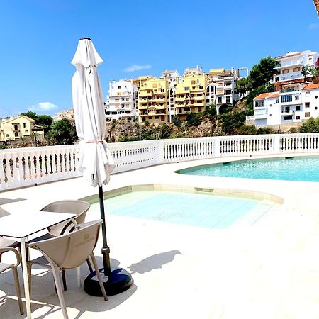 Royal Beach - Appartment With Sea View & Terrace ファロ・デ・クリェラ エクステリア 写真