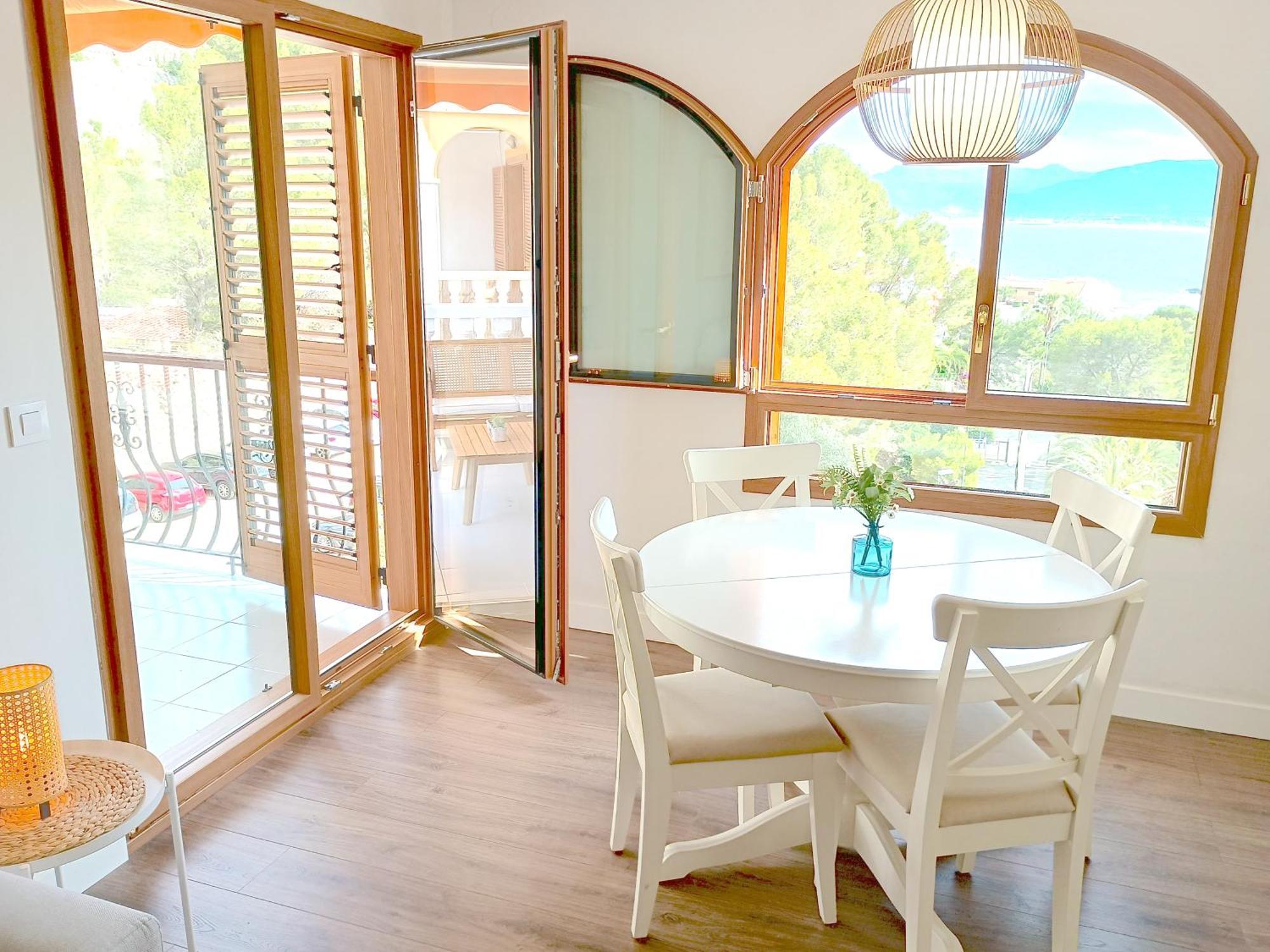 Royal Beach - Appartment With Sea View & Terrace ファロ・デ・クリェラ エクステリア 写真