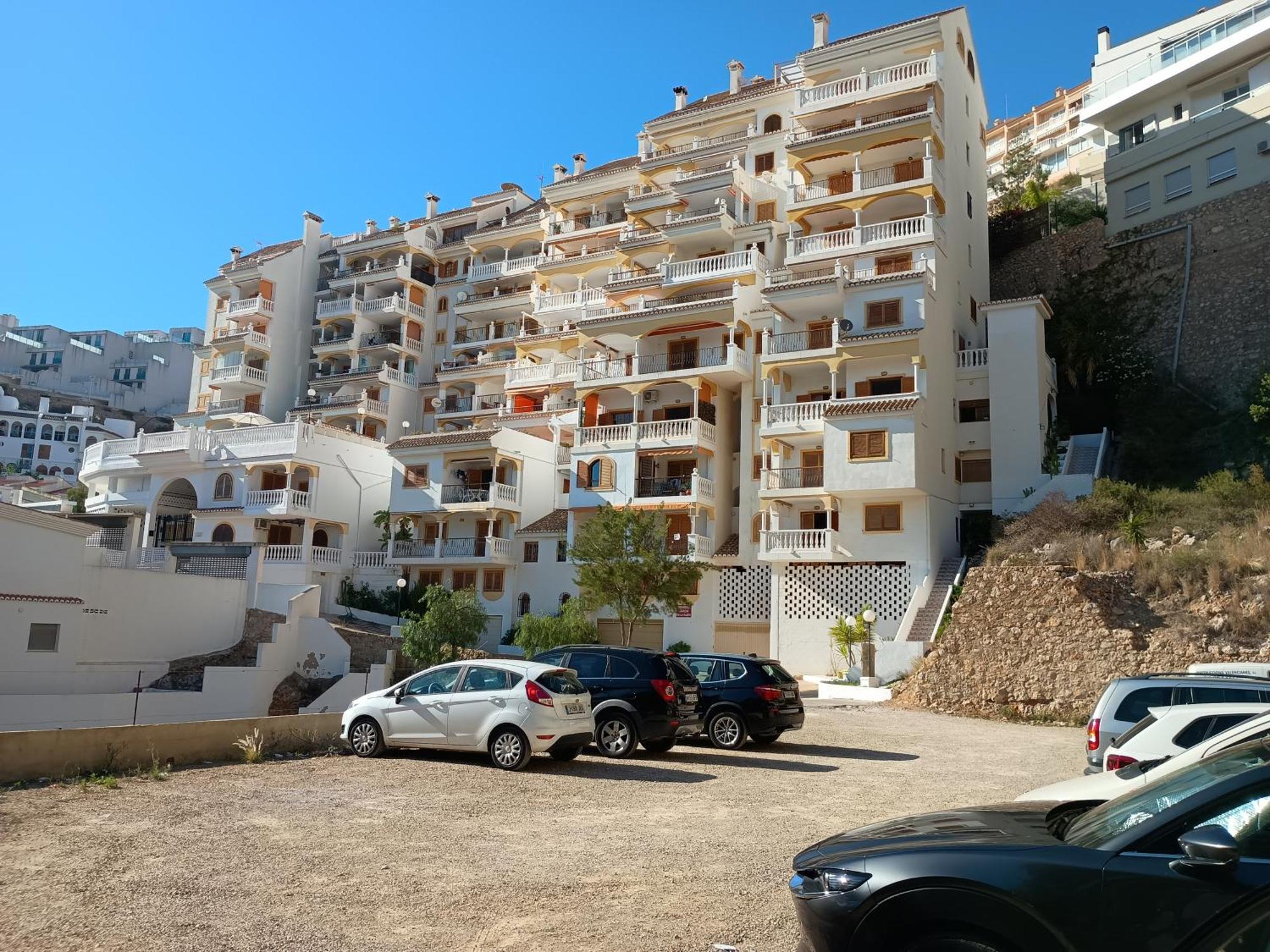 Royal Beach - Appartment With Sea View & Terrace ファロ・デ・クリェラ エクステリア 写真